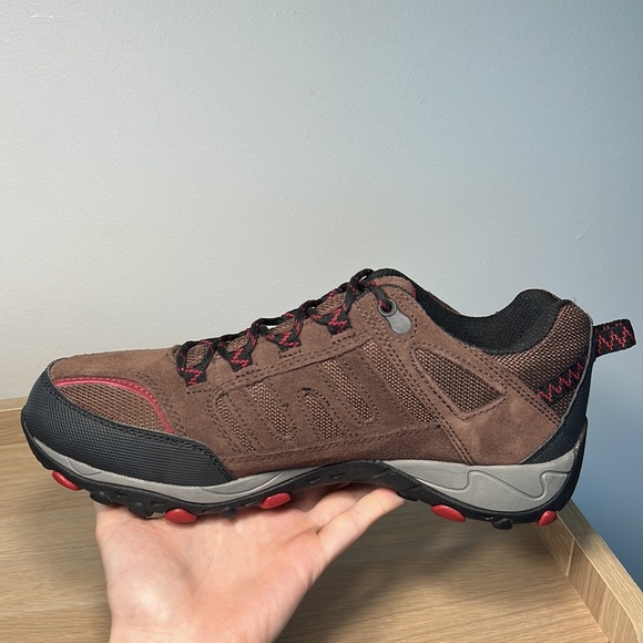 Worn once Wolverine Memory Foam waterproof sneakers 8M NO box - Picture 9 of 16